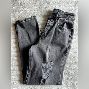 Curvy Ultra High-Rise Mom Jean